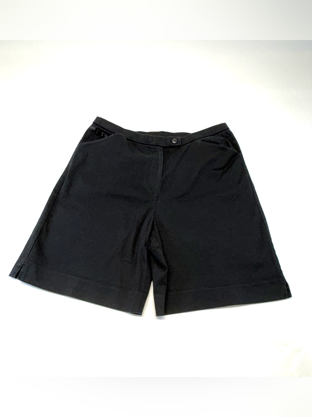 Vintage Lana Lee Petite Black Stretch Casual Shorts Size 16P (Fits Modern 10/12)